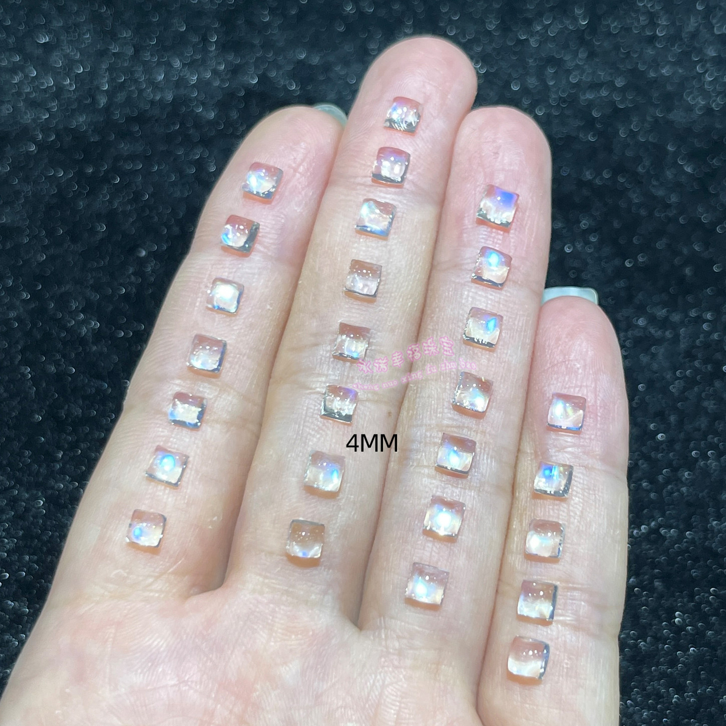 天然蛋面蓝月光石 方形 4MM  蓝月光石原石裸石戒面