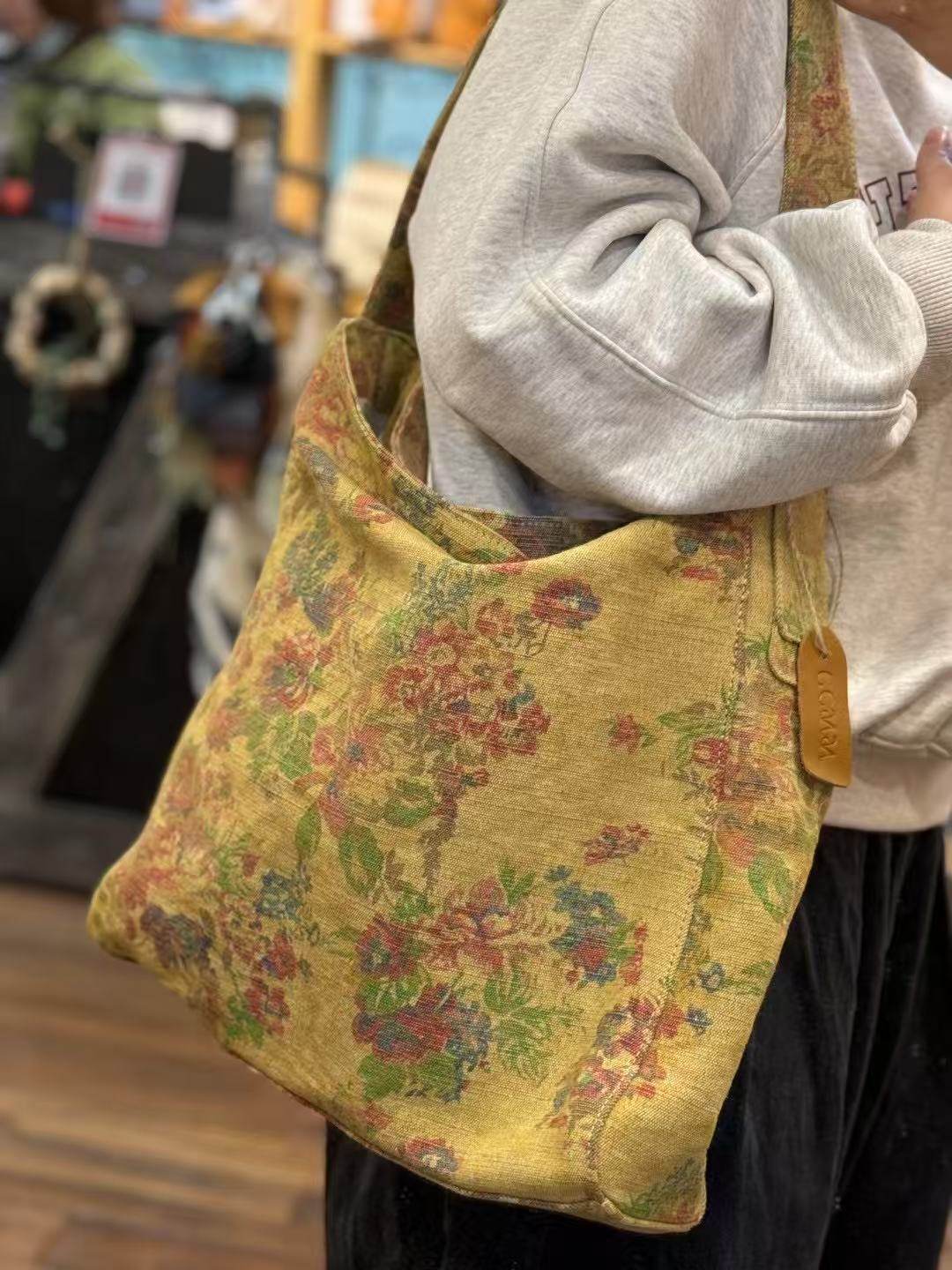韩版原创小众设计感植物花卉碎花做旧复古麻料单肩斜挎休闲女包