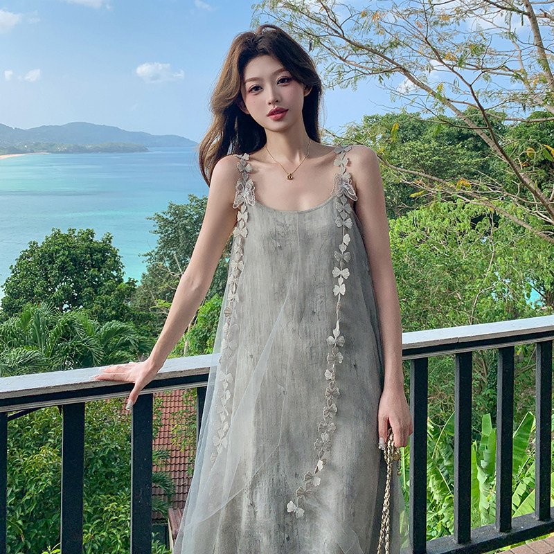 吊带连衣裙女式网纱挂脖沙滩裙小众长裙复古森系显瘦气质夏季,女装连衣裙,2B110