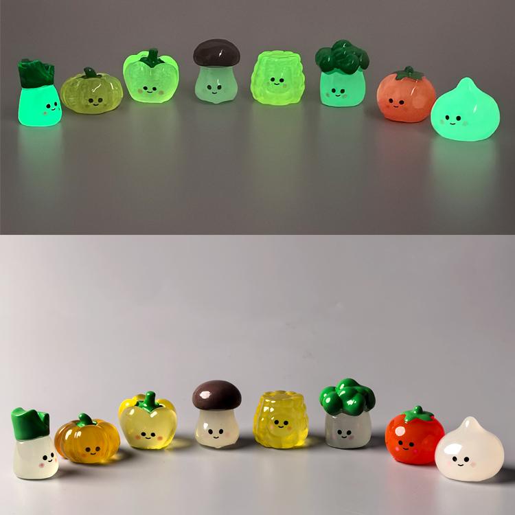 无聊了！摆一堆夜光蔬菜造型情绪莫生气解压小摆件显示器工位装饰