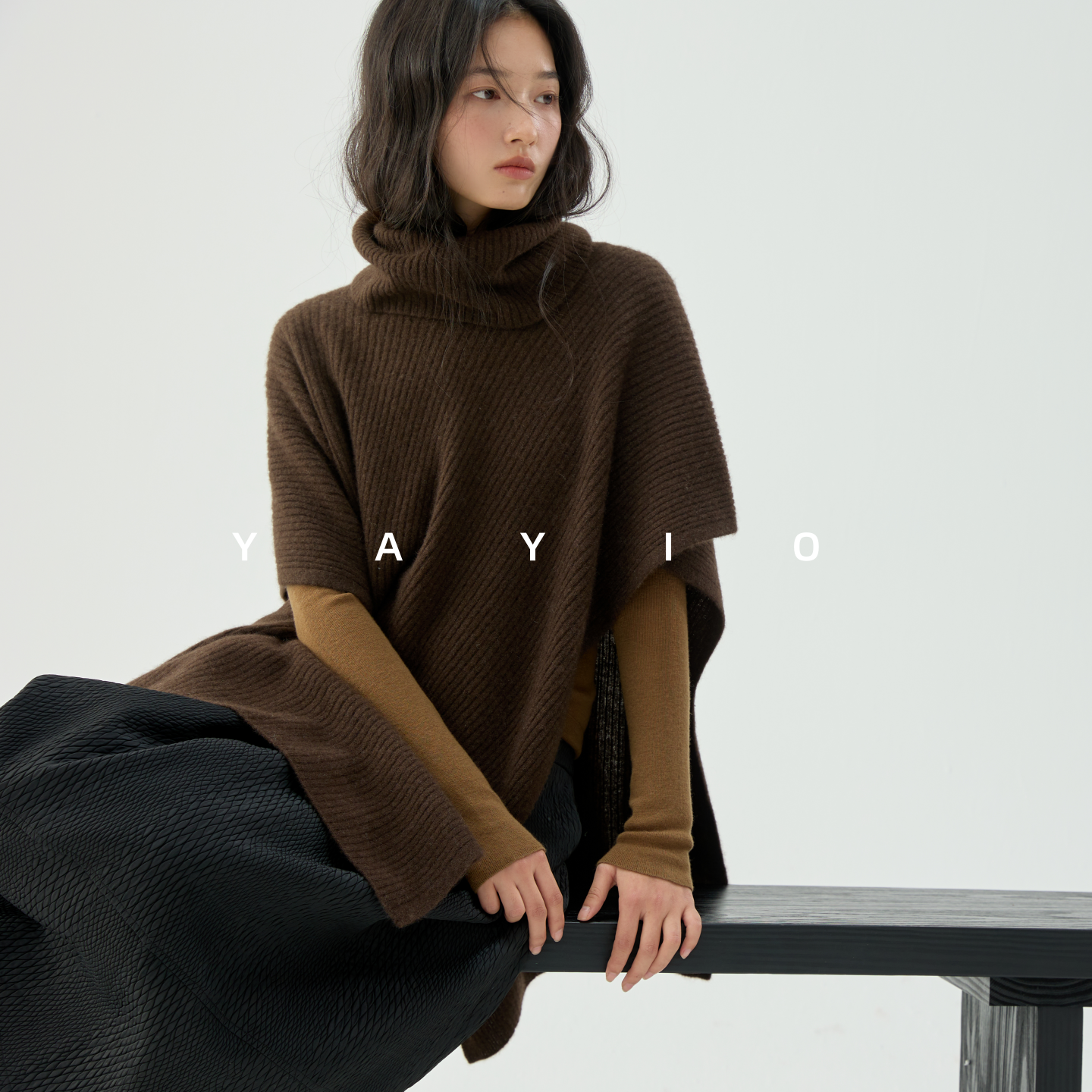 耗牛绒宽松坑条高领披肩多种穿法