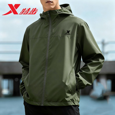 特步秋季防水连帽外套户外夹克衫