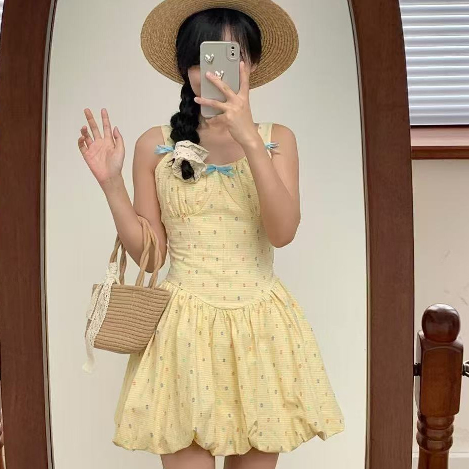 甜辣妹日系黄色波点吊带连衣裙小个子减龄蝴蝶结褶皱花苞裙蓬蓬裙