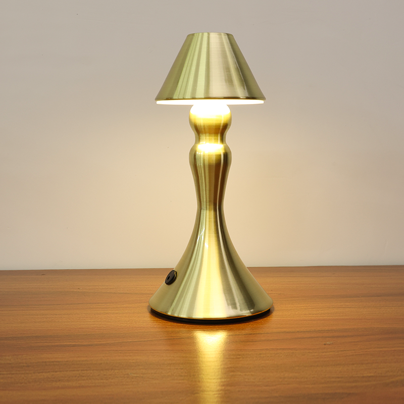 LED充电酒吧台灯创意酒瓶桌灯KTV装饰小夜灯清吧咖啡厅氛围小台灯