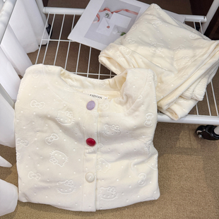 简约风海岛绒睡衣女秋冬长袖薄绒可爱HelloKitty高级感休闲家居服