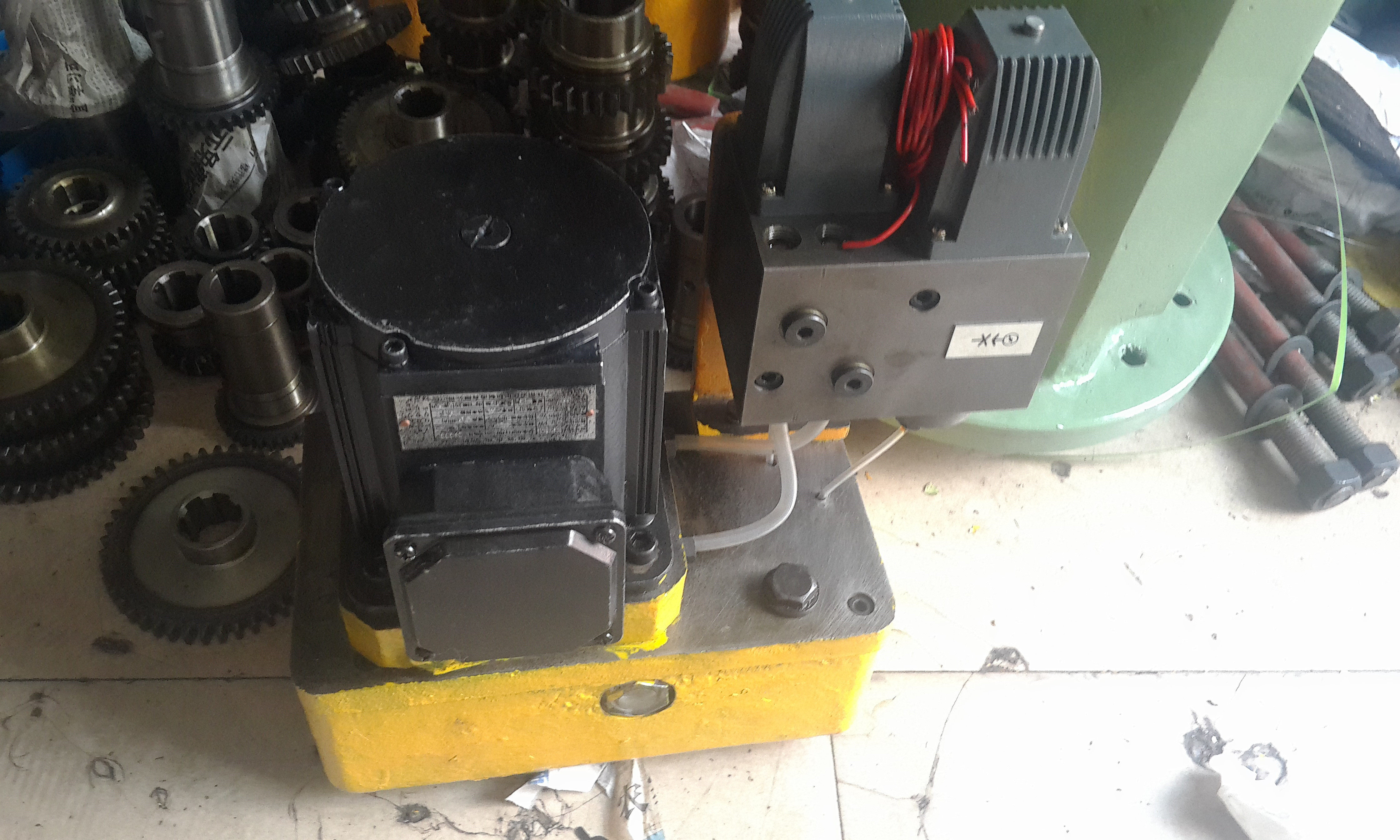 沈阳中捷摇臂钻床z3080原厂配件分电磁分油阀泵站总成分配阀全套