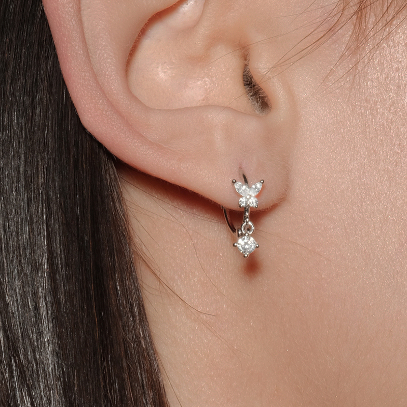 【CnHnOn脂肪商店】s925纯银精致小蝴蝶锆石活彩微镶钻耳圈耳钉