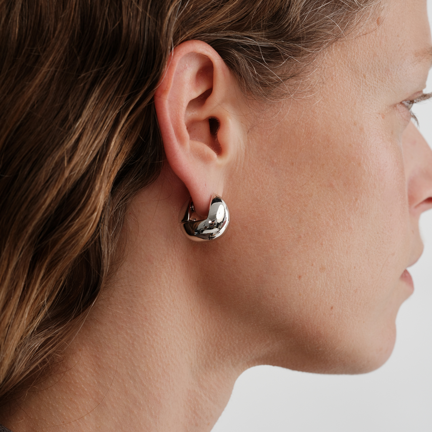 【CnHnOn脂肪商店】简约现代感时髦水滴形圆宝小众设计光面耳环