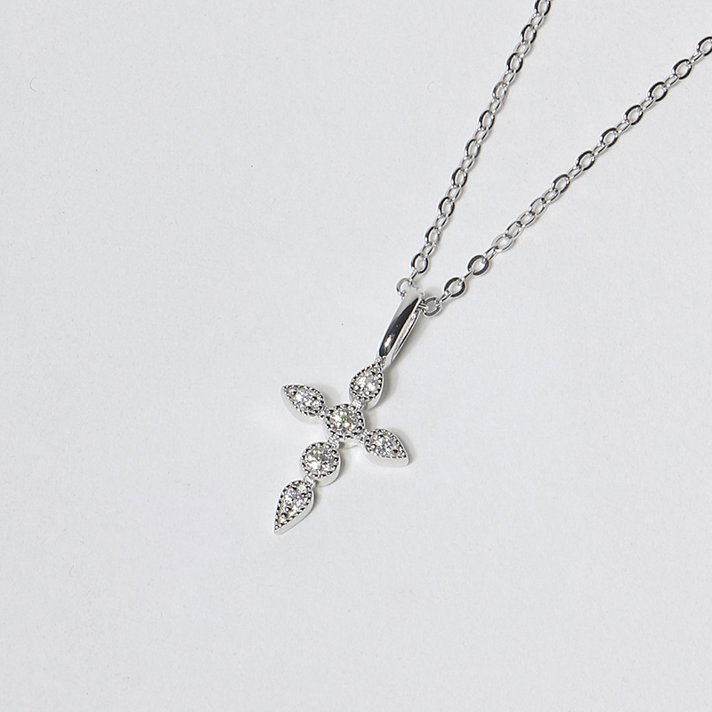 【CnHnOn脂肪商店】s925纯银莫桑钻法式精致复古珠边十字架项链