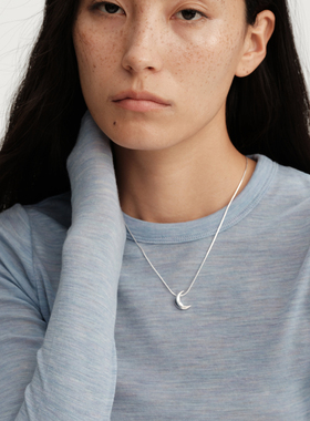 【CnHnOn脂肪商店】s925纯银立体实心小月亮蛇骨简约质感小众项链