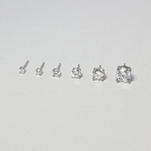 CnHnOn脂肪商店 s925纯银莫桑石四爪轻奢高级简约白圆钻耳钉