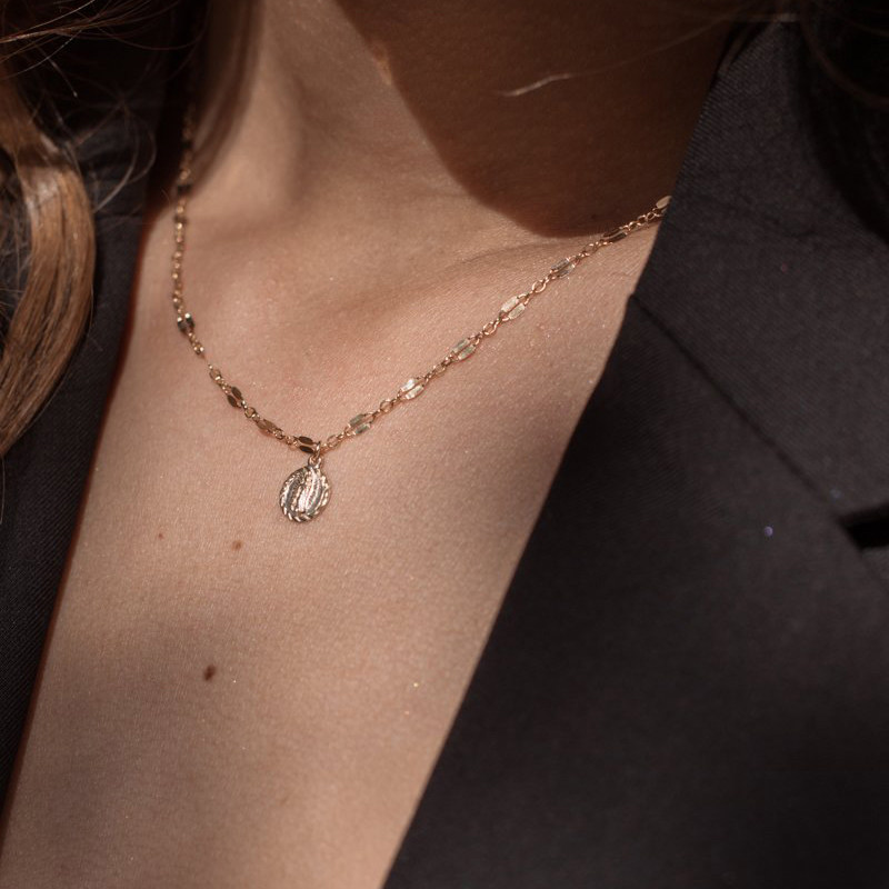 【 CnHnOn 】Mini Lady Pendant Necklace 迷你圣牌花纹项链|ruв категории Украшения,ювелирные изделия, ожерелье - от Buy2taobao.com для оказания профессиональной услуги покупки агента Taobao