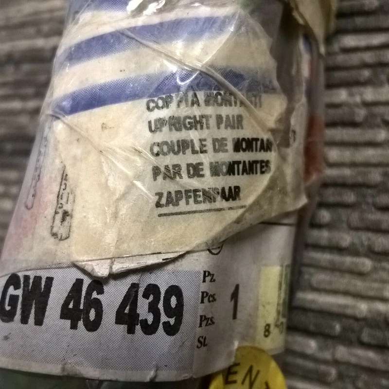 议价GW 46 439 N° .1 GEWISS COPPIA MONTANTI - 实物图