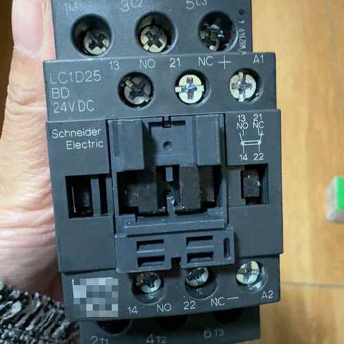 议价新款黑色直流接触器 LC1D25BD 线圈电压24vD