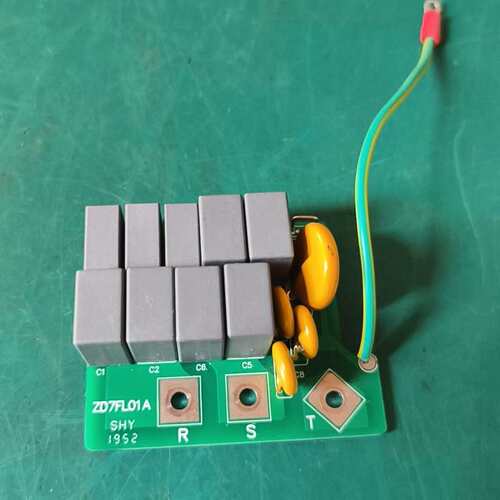 议价ZD7FL01A众辰继电器主板，37KW拆机 控制板 电容板