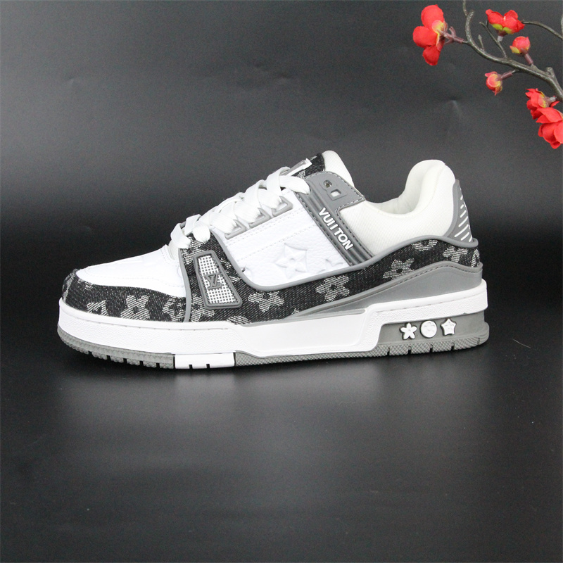 2026春秋新款潮流男鞋男女同款休闲板鞋时尚百搭灰白色轻奢运动鞋