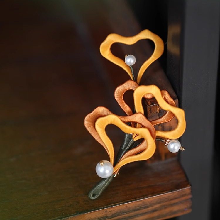 银杏叶手工缠花镂空胸针高端精致时尚大衣开衫胸花别针旗袍配饰女