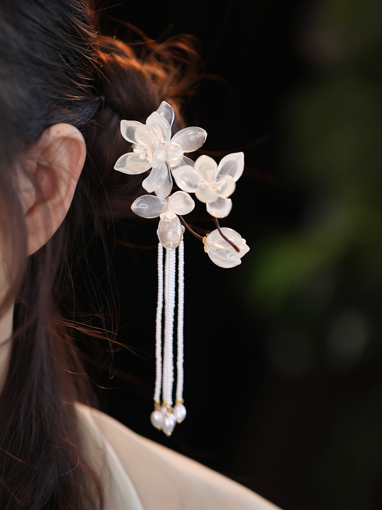 步摇中式u型发簪玉兰花国风盘发