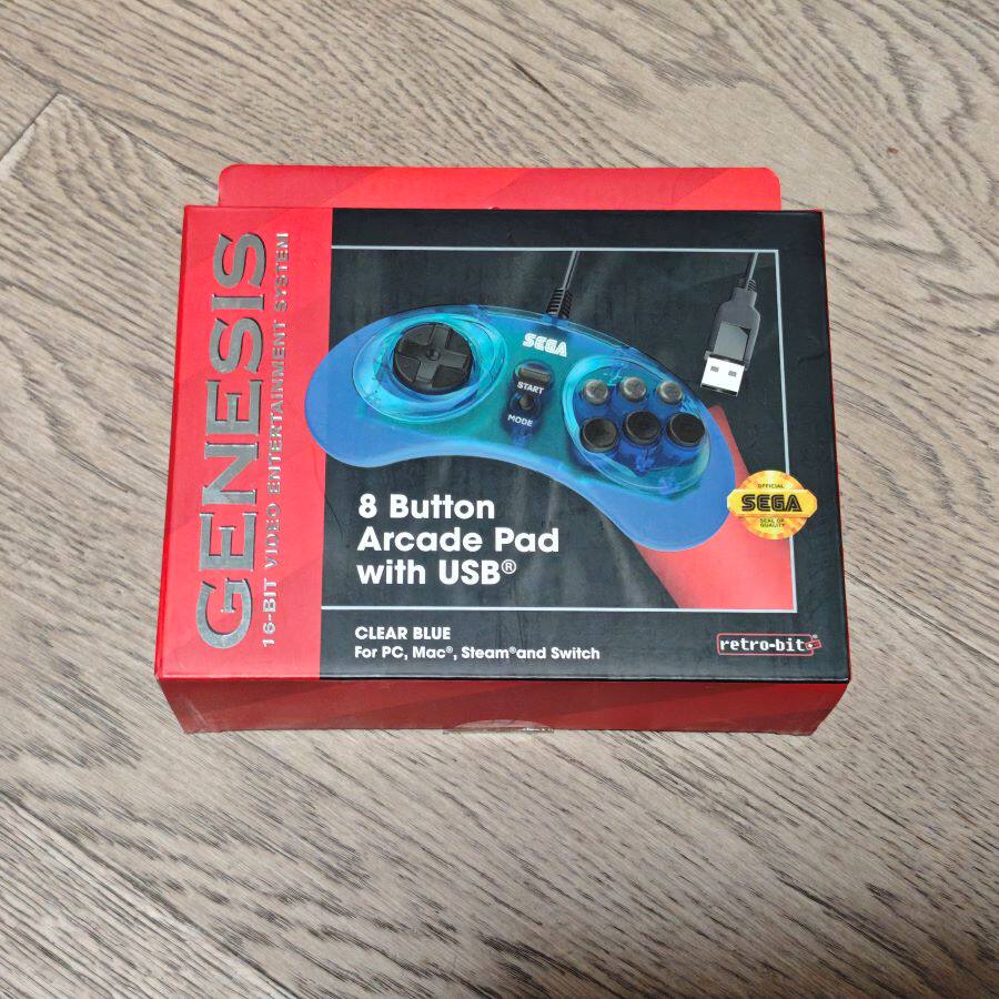 全新未拆 世嘉授权 USB 游戏手柄 MD