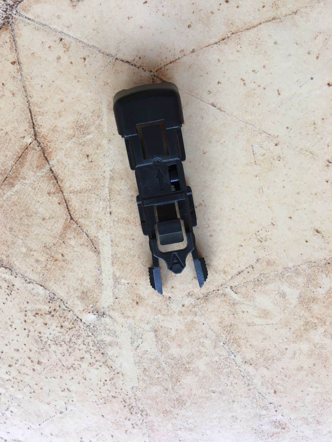 法雷奥多合一雨刮接口