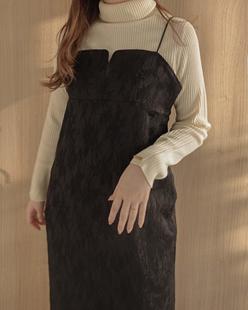 设计感小众吊带暗花长款 新款 微包臀连衣裙 原单2022秋季 日单