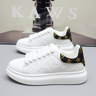 厚底内增高小白鞋男潮鞋夏季鞋子透气男鞋白鞋男士休闲情侣款板鞋