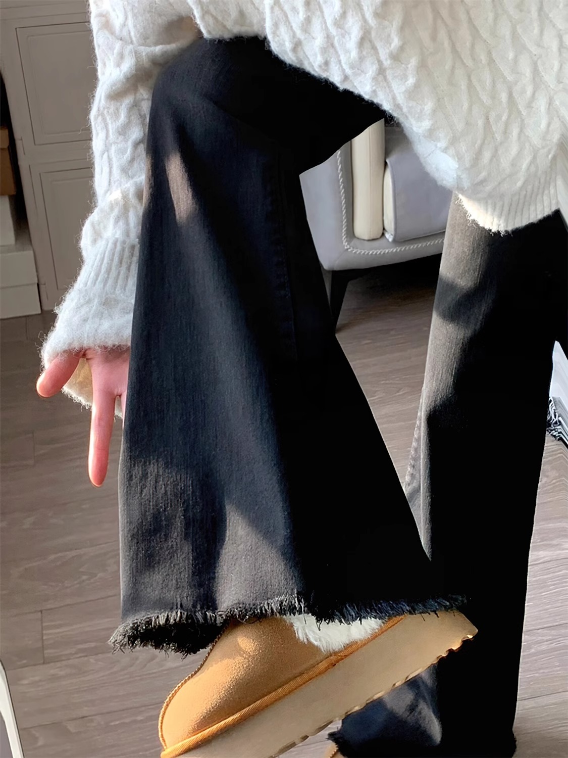 黑色微喇毛边牛仔裤女拖地马蹄裤