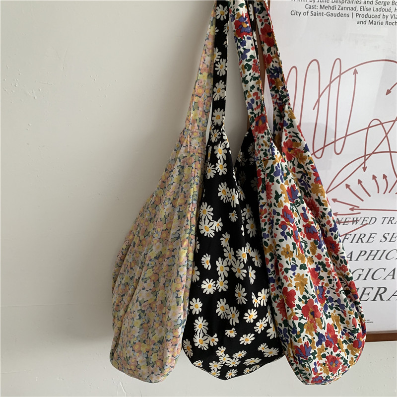 小布自制韩国INS今年超火的碎花包复古单肩斜跨雏菊帆布包小清新