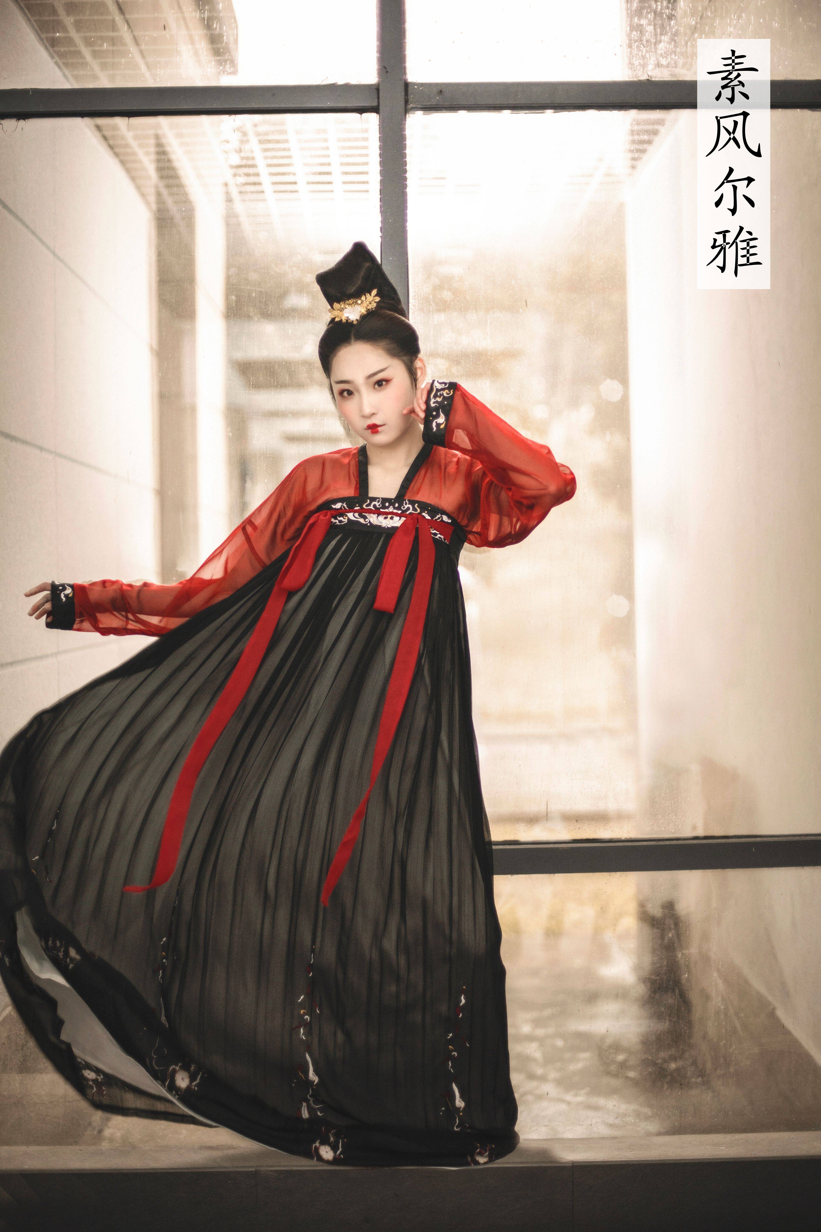 【素风尔雅】正品原创红莲业火绣花汉服女汉元素齐胸襦裙瑕疵合集