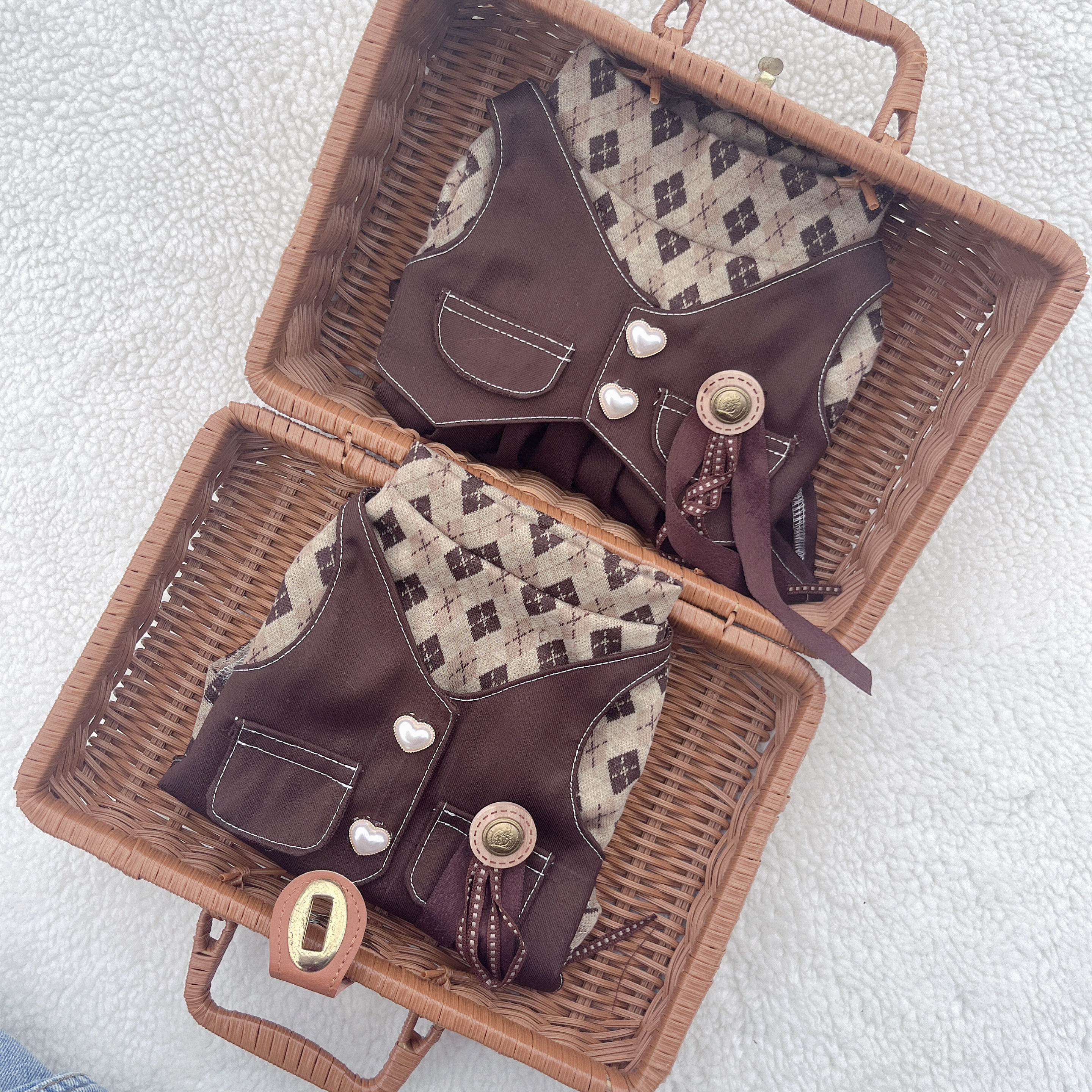 宠物服装狗狗英伦风连身裙法斗泰迪比熊西施中小型犬春秋复古马甲