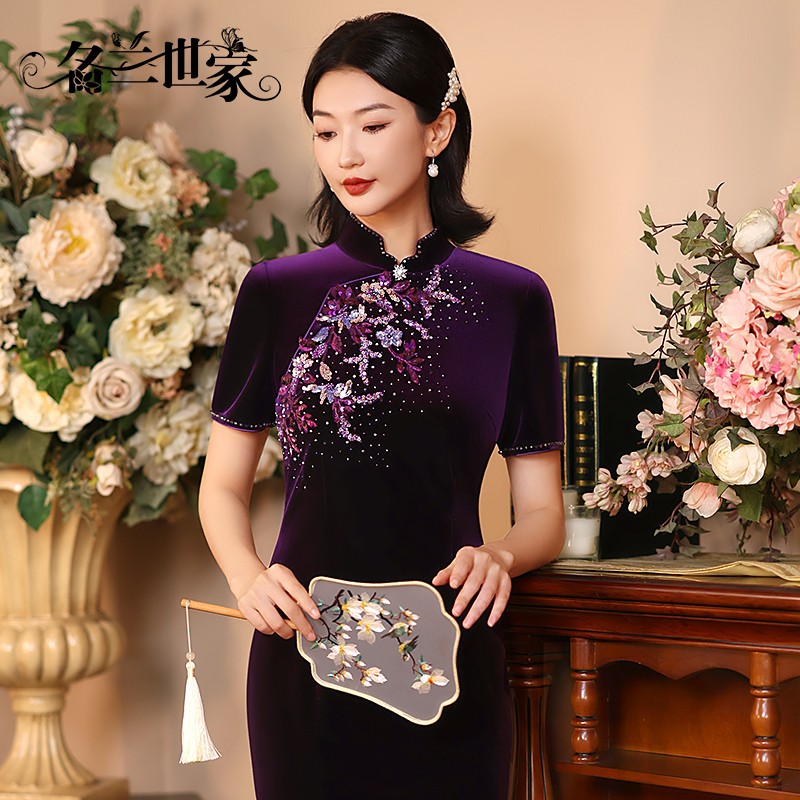 名兰世家改良国风丝绒短袖连衣裙