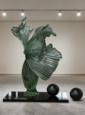 透明树脂琉璃雕塑艺术品酒店大堂售楼处绿色飘逸造型现代抽象摆件