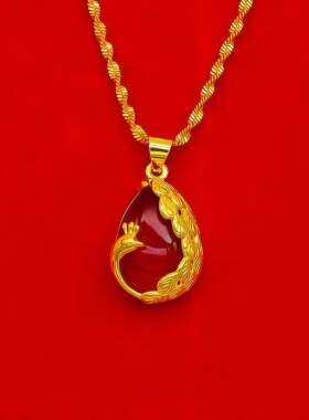 孔雀开屏红色吊坠时尚百搭项链生日礼2026新款美观送老婆凤凰项链