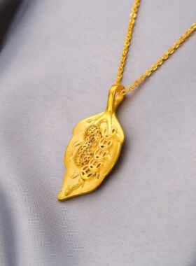 新款一叶生财花朵吊坠项链磨砂金色树叶吊坠百搭款生日送妈妈礼物