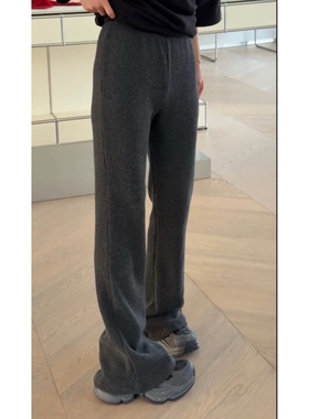诗歌兰女装2026早春款 H32922慵懒时髦舒适设计感细纹显瘦针织裤