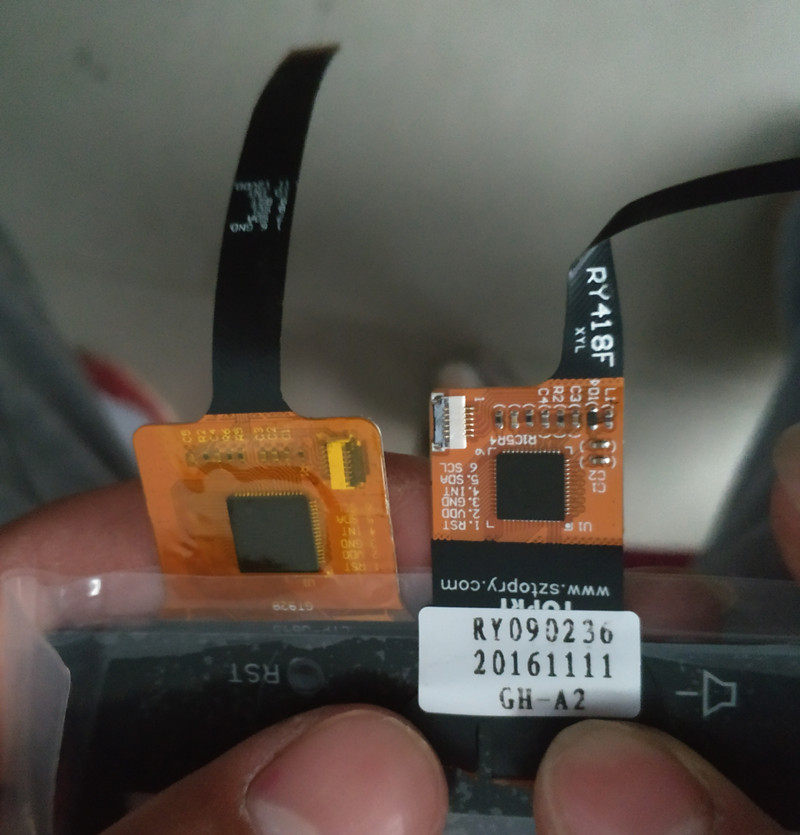 RY090236导航仪触摸屏9寸车载汽车导航仪DVD外屏幕