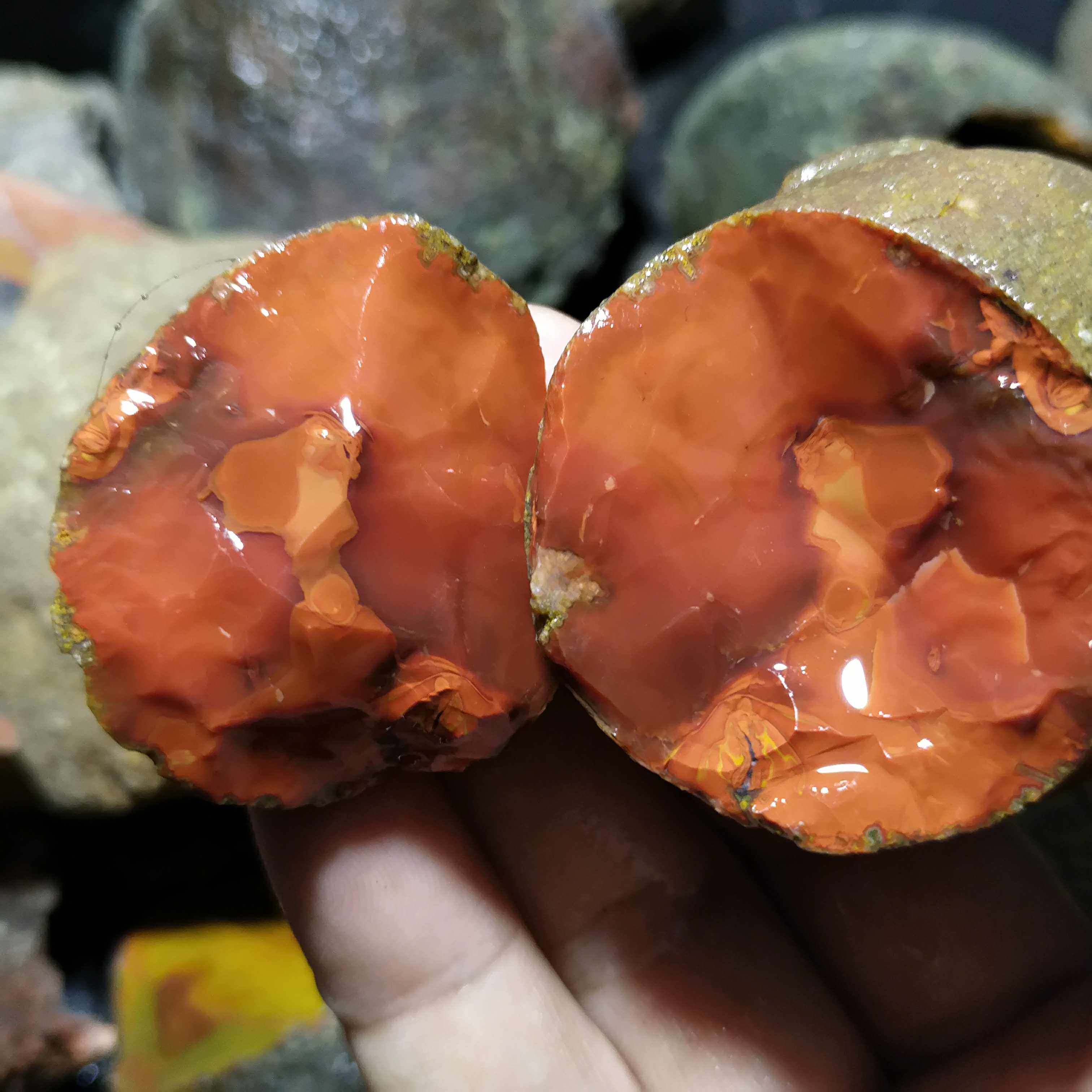 对美女宣化上谷战国红玛瑙原石天然象形美女摆件收藏级旺财桃花运