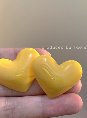 黄色大爱心耳环少女心古怪可爱甜美多巴胺树脂耳钉耳夹无耳洞女