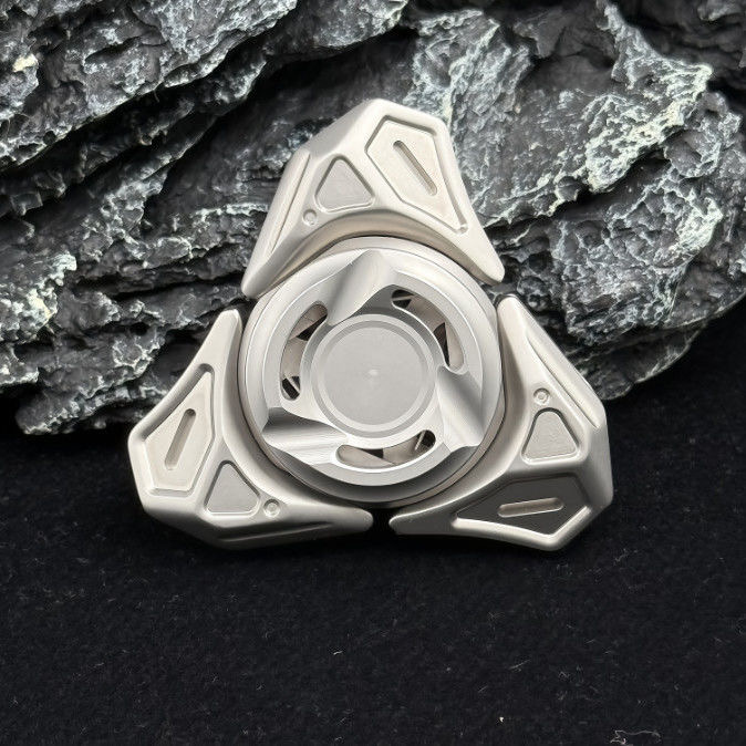 不锈钢地狱犬开甲指尖陀螺EDC解压玩具推牌金属黑科技潮玩送礼物