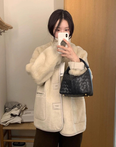 现货PREON工厂自制秋冬monoha同款两面穿保暖仿皮毛一体宽松外套