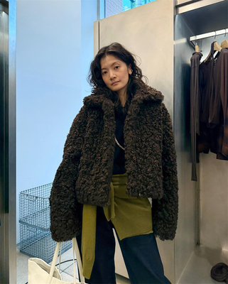 现货PREON工厂自制秋冬高级质感短款翻领毛毛外套monoha同款