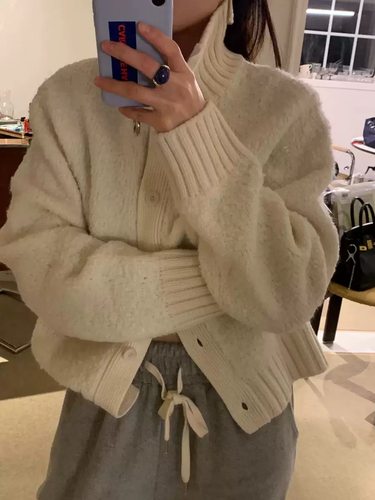 现货PREON工厂自制秋冬新款质感毛绒感高领纽扣针织外套ribbonbit