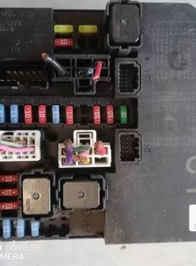 轩逸骐达颐达启辰机舱保险丝盒284B7 1KA0A纯原装拆车包装车好用