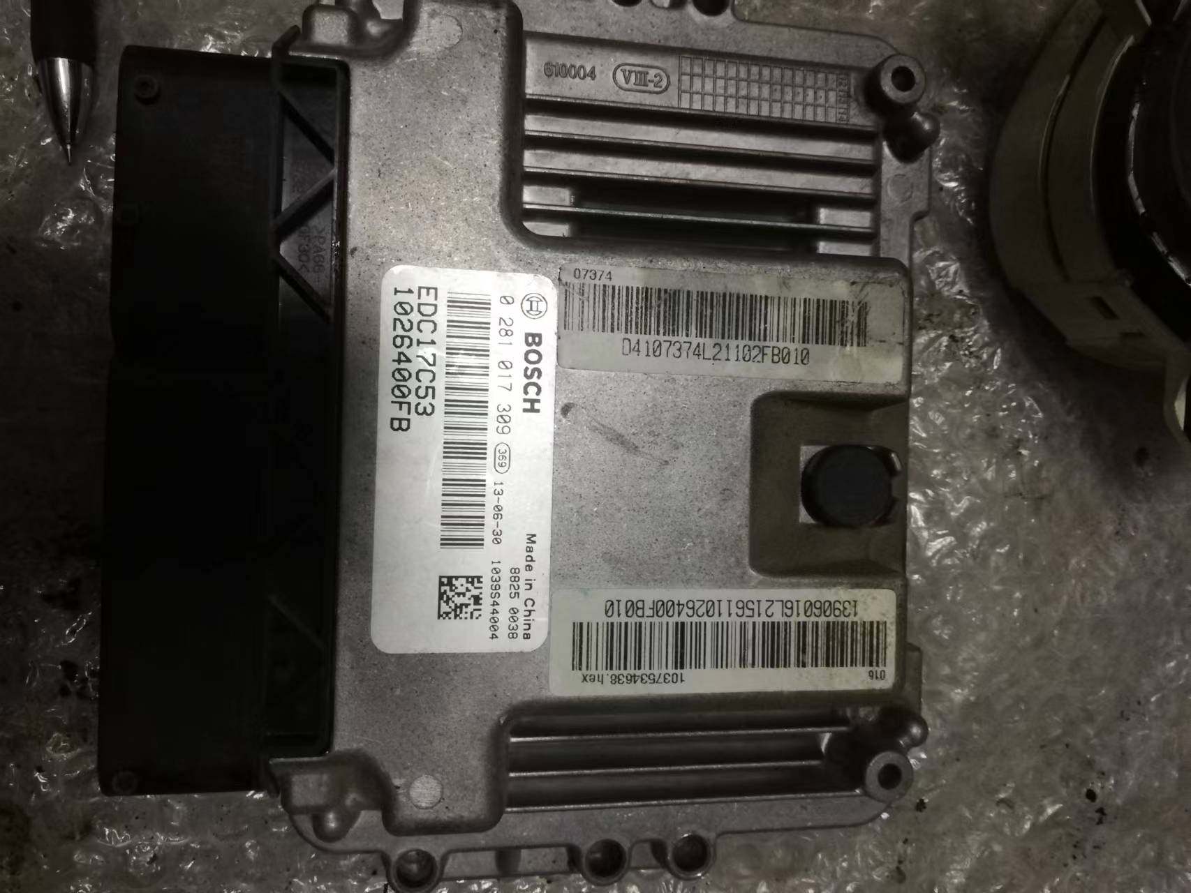 江淮瑞风仪表盘0281017309