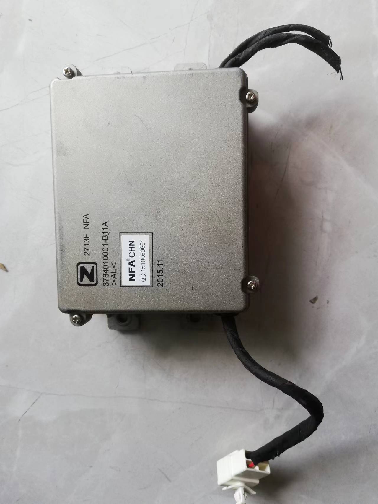 众泰T600阻尼器3784010001-B11A图片