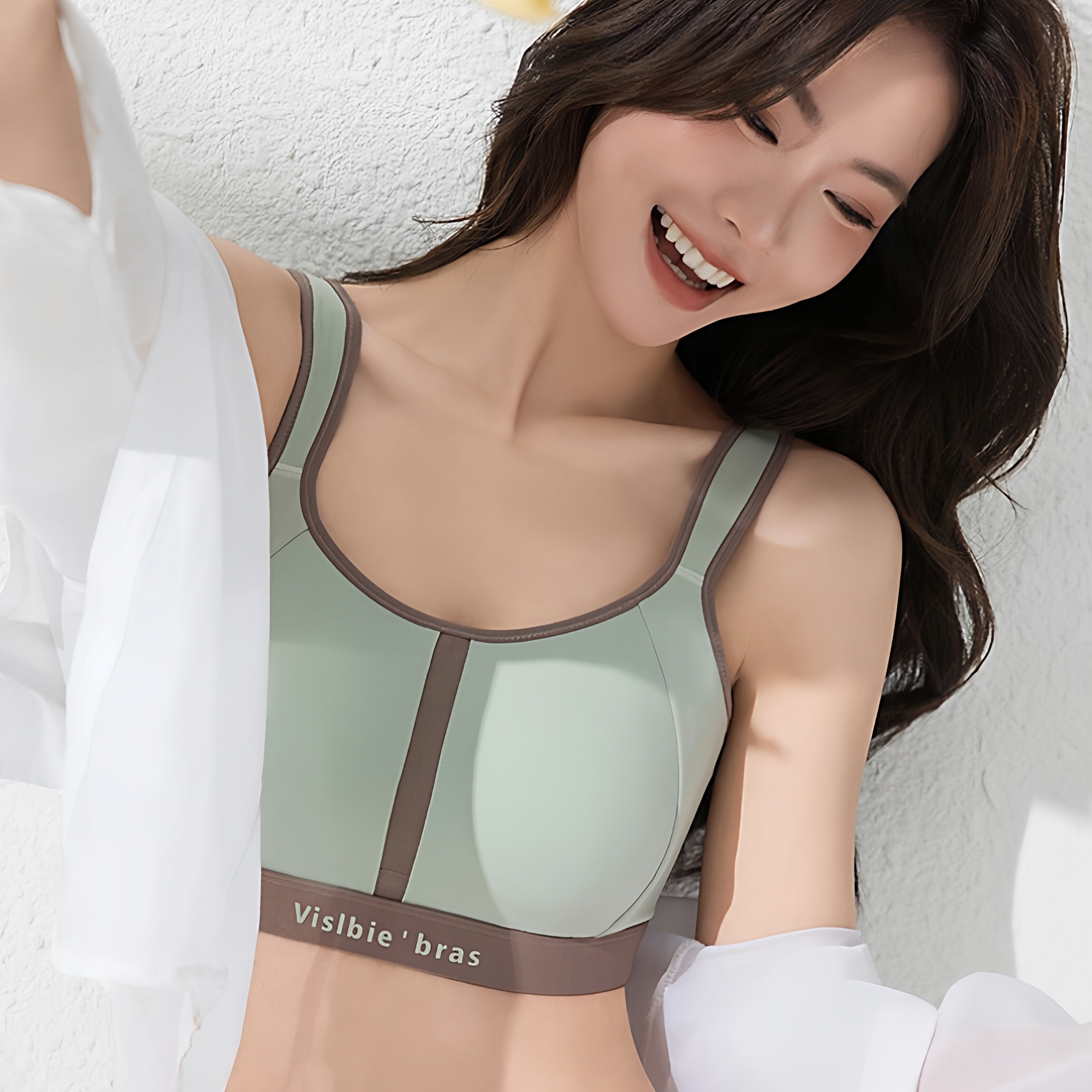 大胸显小运动无钢圈文胸罩光面无痕减压女内衣女塑形提拉全罩杯