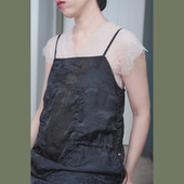 轻盈剔透～优雅蕾丝蝴蝶轻薄内搭防走光V领遮byebye肉背心