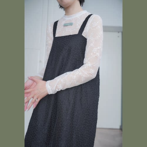 叠穿高手～设计感显瘦打底衫蕾丝