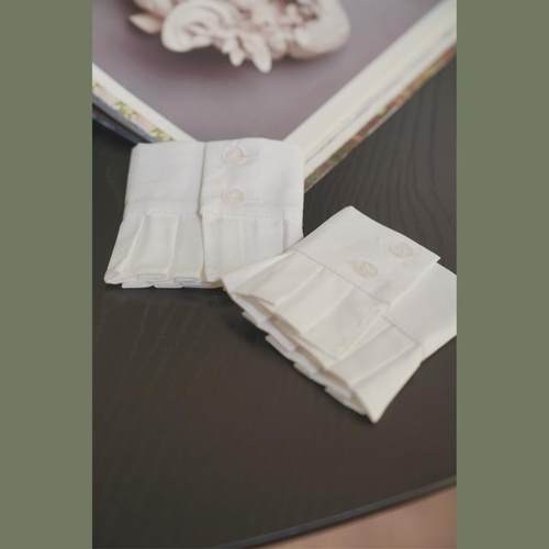 百褶装饰袖风琴褶延长袖