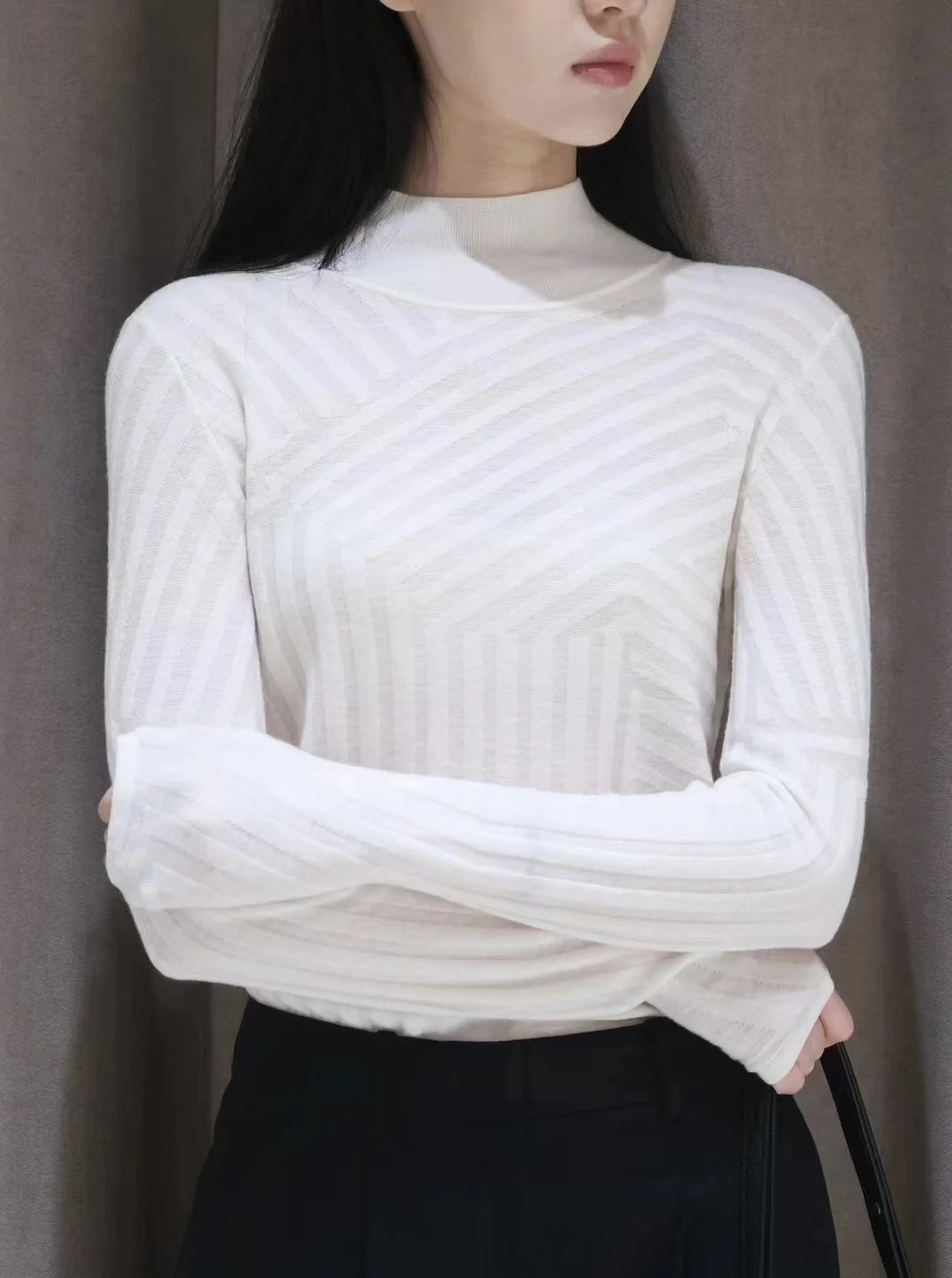 小禾原面料水溶羊毛几何提花微透感轻薄针织衫套头打底衫